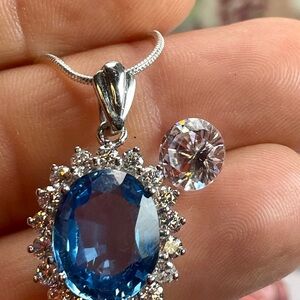 Clearance‼️13ct Topaz Sapphire Silver 925 Pendant Necklace
London Blue White